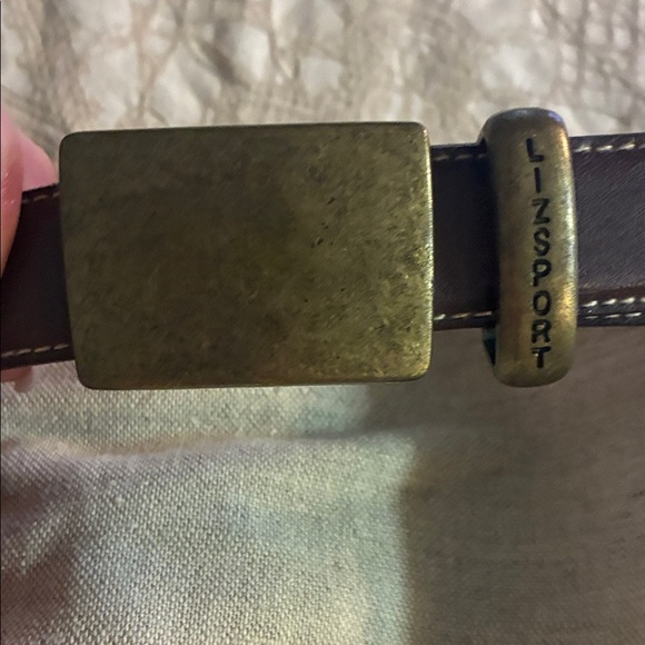 Stylish Beige A-Line Skirt with Belt - Picture 3 of 3